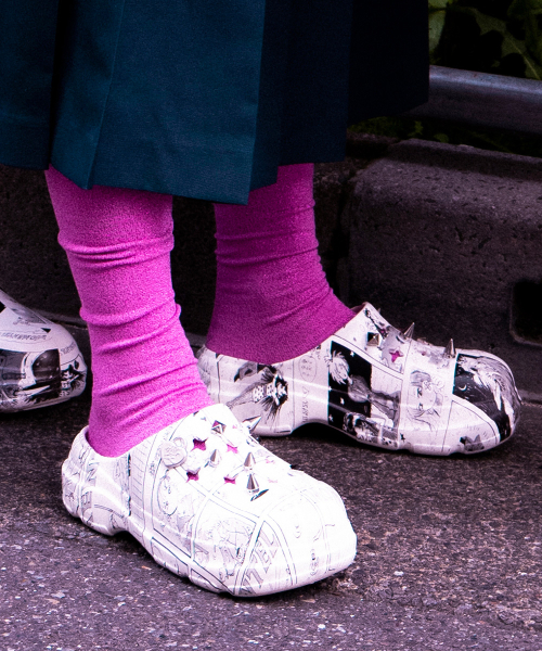 [× MOMENTEL] HAYDEN CLOG - WHITE