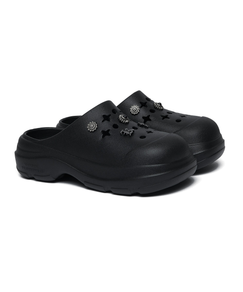 [× AAKAM] HAYDEN CLOG - BLACK