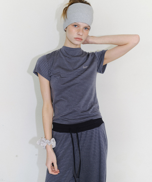 [CORE] BACK CUT TIE STRIPE TEE - DARK GREY