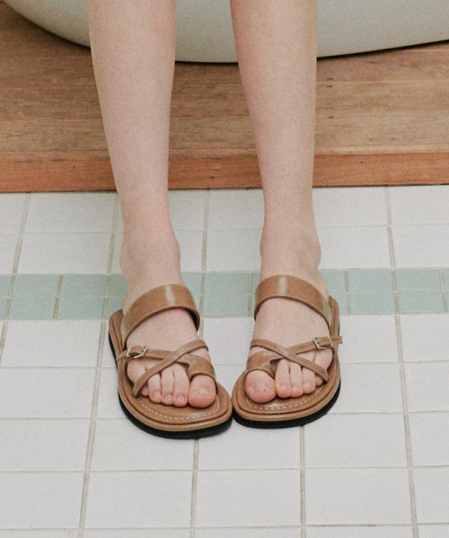 Refined Toe Loop Sandals (att6004)