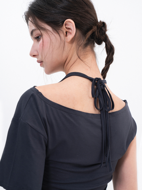 Earphone Necklace Tee