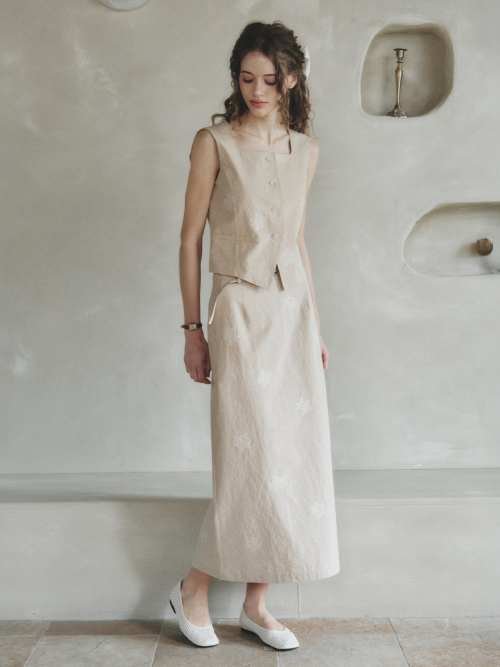 ROVE linen embroidery H-line skirt_BEIGE