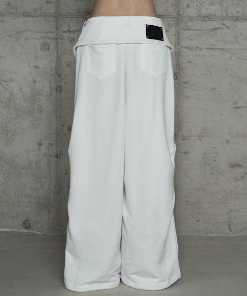 Double Rib Pintuck Training Pants (White)