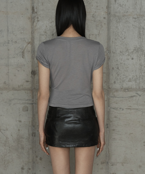 Drape Pintuck Zipper Roll-Up Short Top (Gray)