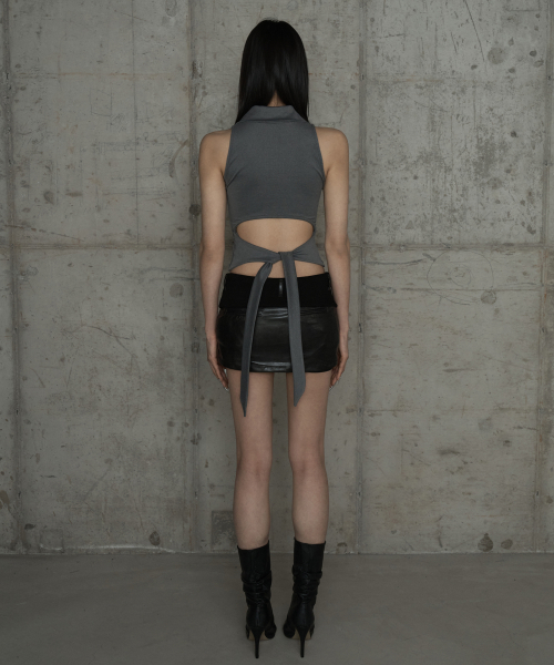 Front Zipper Belt Leather Skirt Pants (Black)