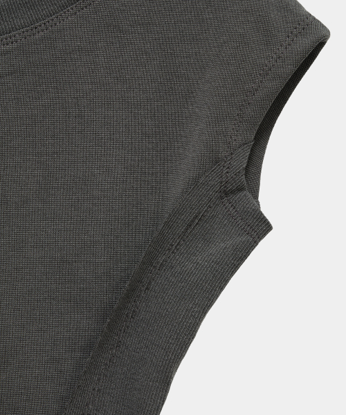 Pigment Damage Panel Short Top (Dark Gray)