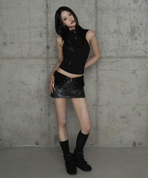Zipper Halter Turtleneck Point Pocket Hoodie (Black)
