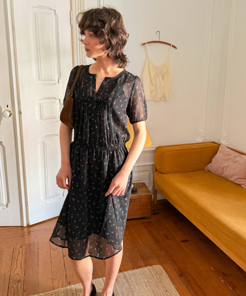 Ann Dress_Black Flower