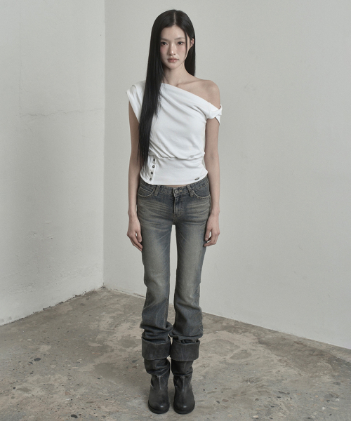 Waist-Shaped Button Top (white)