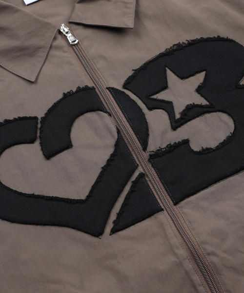 XTS044 러버 아플리케 크롭 셔츠 (BROWN)