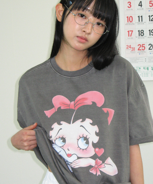 BETTY BOOP PIGMENT RIBBON OVER FIT T SHIRT CHARCOAL