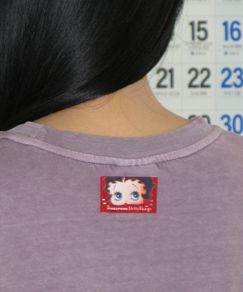 BETTY BOOP PIGMENT RIBBON OVER FIT T SHIRT PURPLE