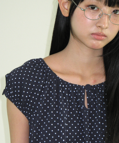 BUTTON PUFF SHIRRING DRESS NAVY DOT