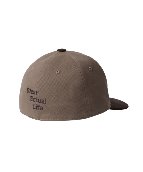 Slogan contrast cap - BEGIE