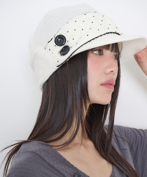 DOT BUTTON NEWSBOY CAP IVORY