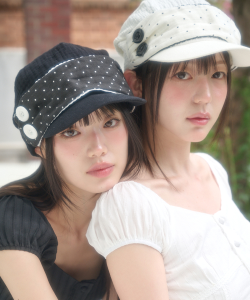 DOT BUTTON NEWSBOY CAP BLACK
