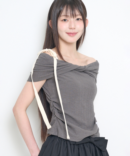FLOW OFF SHOULDER TOP CHARCOAL