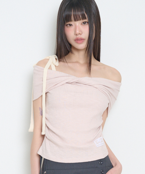 FLOW OFF SHOULDER TOP PINK
