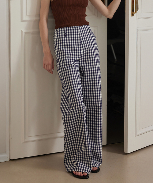 Clean-Cut Cotton Tuck Low-Waist Pants_Beige_2colors