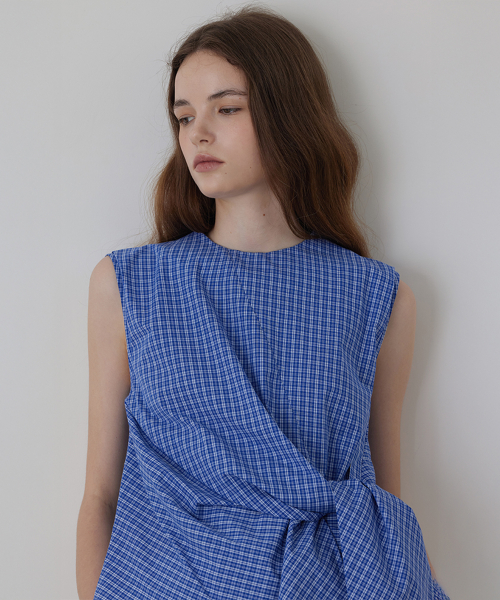 Side-Tie Wrapped Sleeveless Blouse