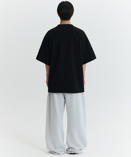 OPTIMISM OVERSIZED T-SHIRT / BLACK