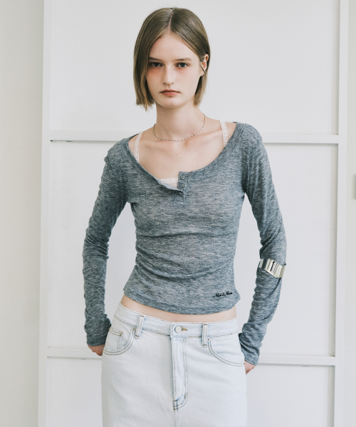 SOFT BUTTON SLIM TOP_GRAY