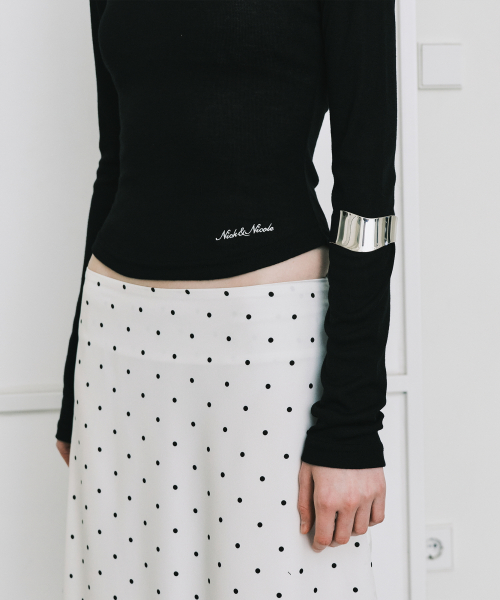 SOFT BUTTON SLIM TOP_BLACK