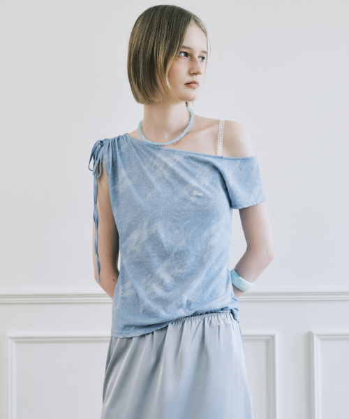 MARBLE DRAPE SHIRRING TOP_SKY BLUE
