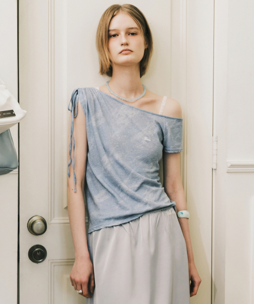 MARBLE DRAPE SHIRRING TOP_SKY BLUE