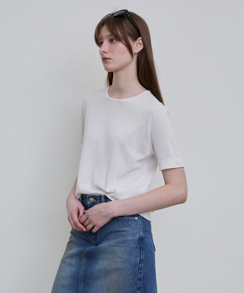 Embroidered Sleeve Knit Tee [WHITE]