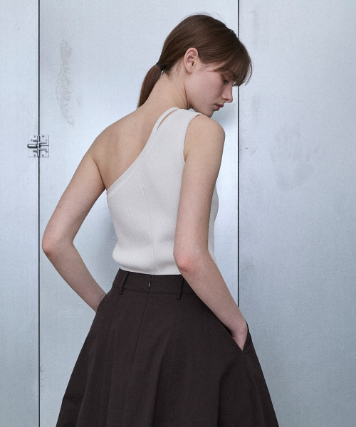 Ribbed One-Shoulder Top [WHITE]