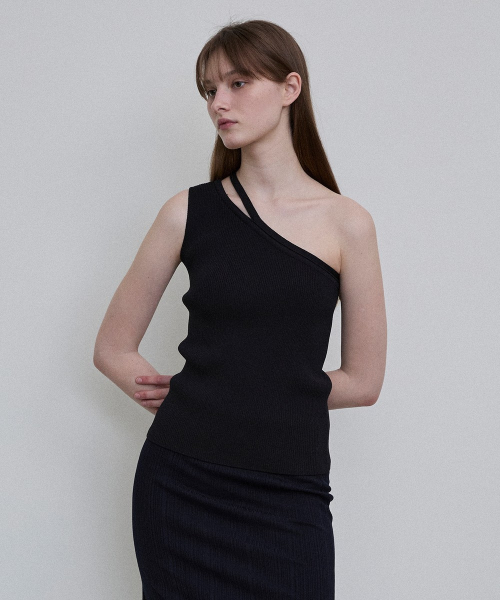 Ribbed One-Shoulder Top [BLACK]
