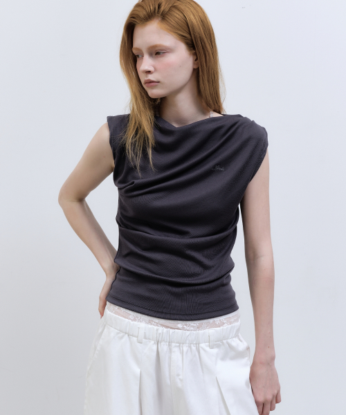DRAPED SHIRRING SLEEVELESS TOP_CHARCOAL