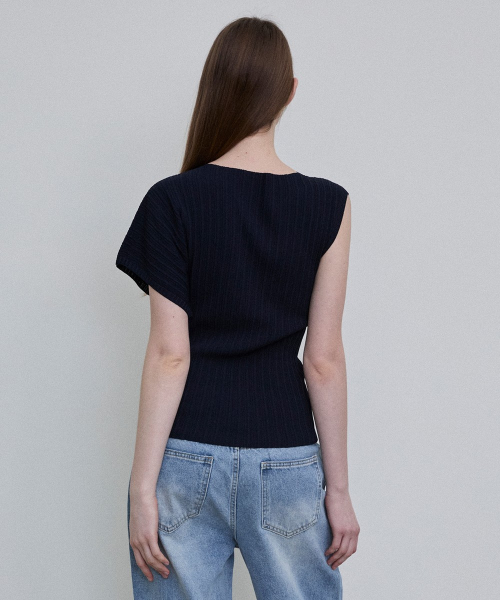 Asymmetric Sleeve Pleated Knit Pullover [NAVY]