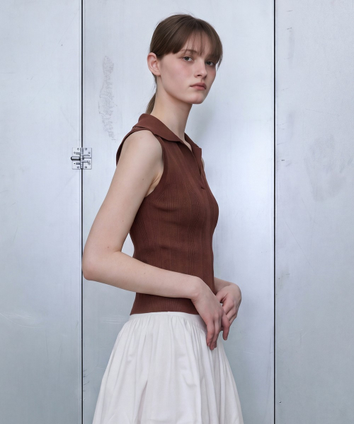 Collared Ribbed Sleeveless Top [BROWN]