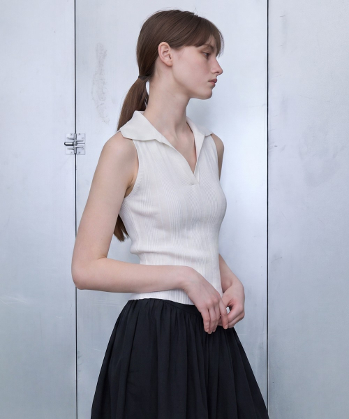 Collared Ribbed Sleeveless Top [IVORY]