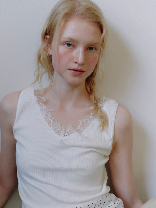 V-neck Lace Sleeveless MU2634TS315M_WHITE