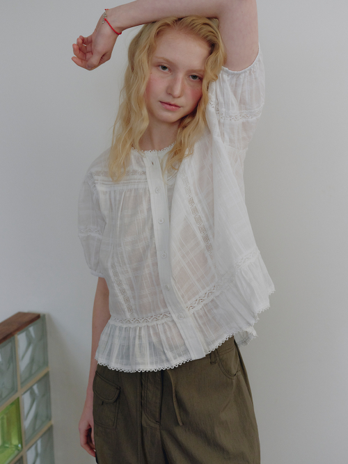 Noble Lace Blouse MU2634BL311M