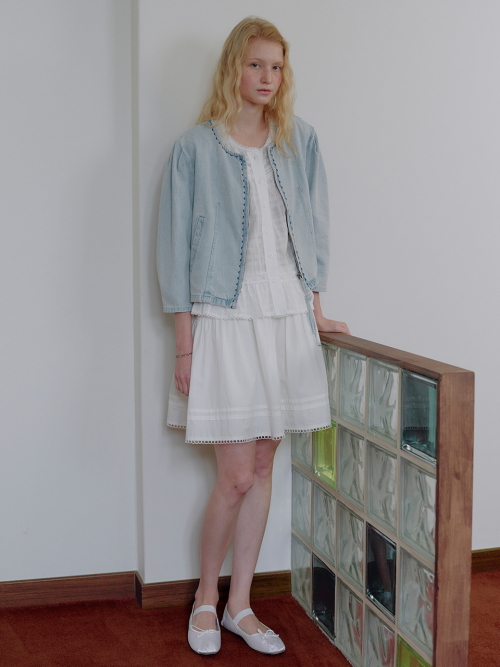 Volume Sleeve Embroidered Denim Jacket MU2634JK307M