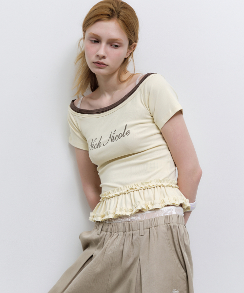 OFF-SHOULDER FRILL CROP TOP_CREAM