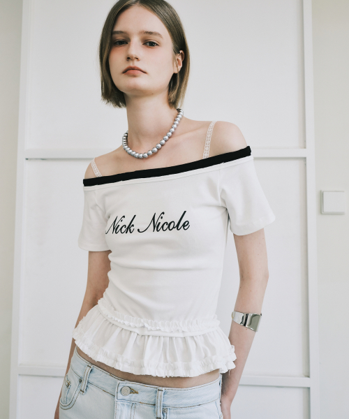 OFF-SHOULDER FRILL CROP TOP_WHITE