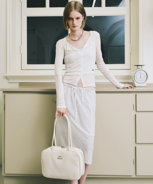 NICOLE LOGO MINIMAL SQUARE BAG_CREAM