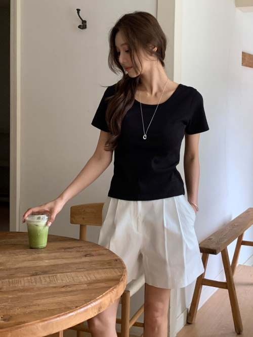 핀턱 하프 팬츠 화이트 AT6PAB038WT