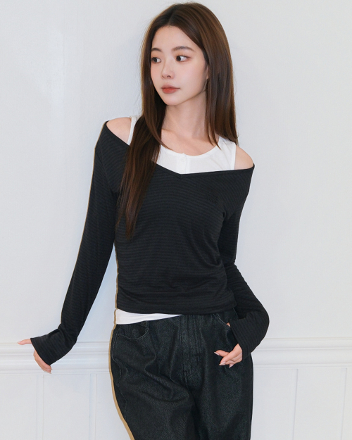 STRIPE OVERLAB LONG SLEEVE [BLACK]