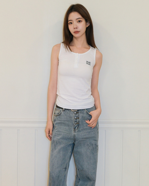 SLIM HENLEY NECK SLEEVELESS [WHITE]