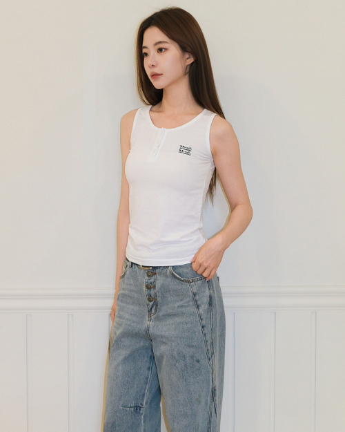 SLIM HENLEY NECK SLEEVELESS [WHITE]