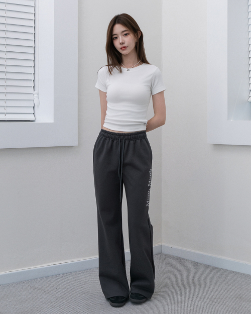 LOGO BOOTSCUT BANDING PANTS [CHARCOAL]