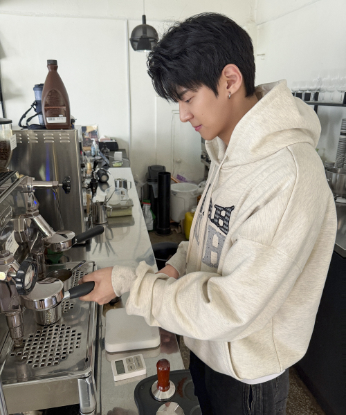 DOT CHECK PATCH LOOSE FIT HOODIE [OATMEAL]