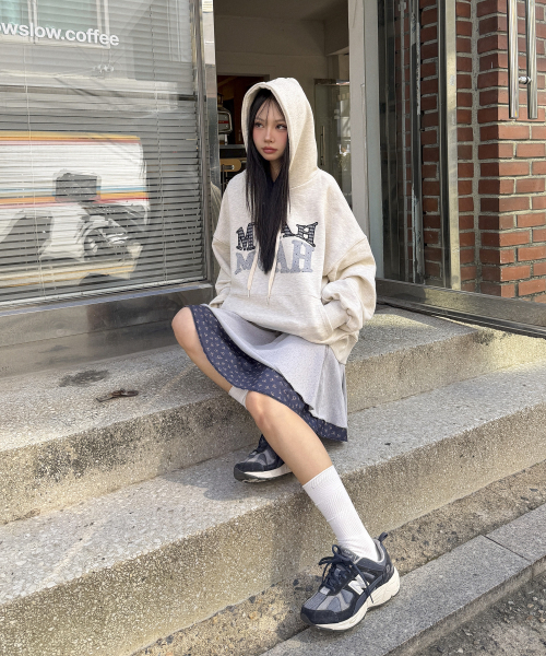 DOT CHECK PATCH LOOSE FIT HOODIE [OATMEAL]