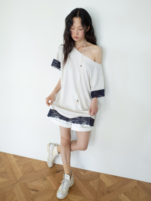 LACE LOOSE T (BEIGE)